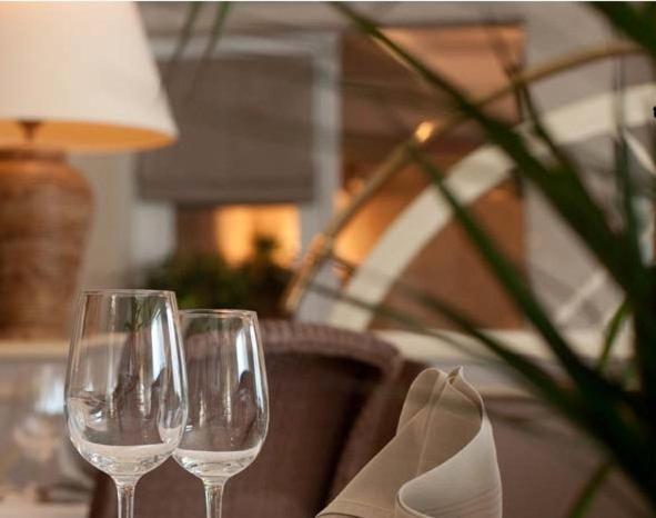 Le Robinson Hotel Saint-Jean-de-Monts Luaran gambar